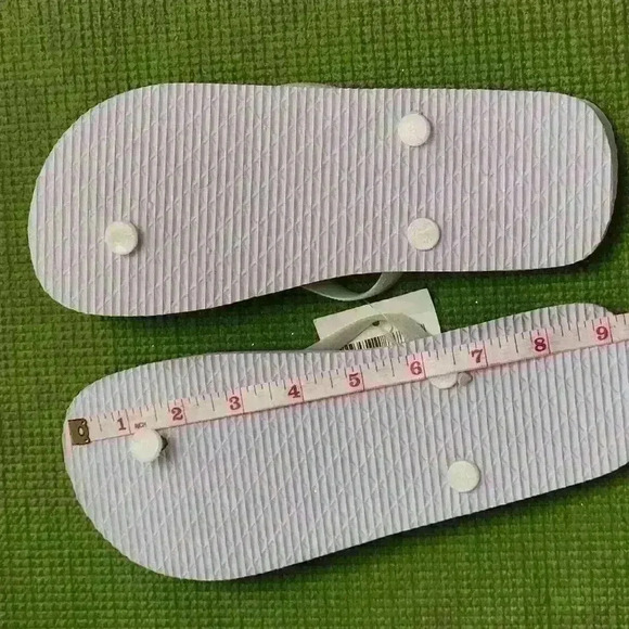 Bride flip flops, comb short veil with pearl accents, comb tiara, and sash set! - Picture 3 of 13